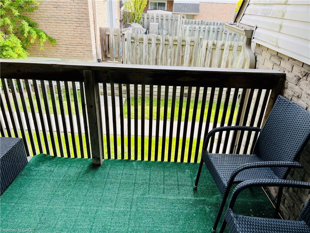 18-1300 Upper Ottawa Street, Hamilton, ON - Outdoor With Exterior