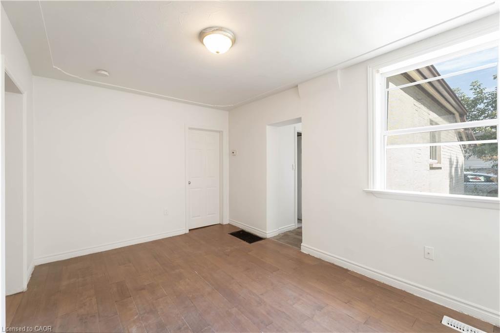 114 Ferguson Avenue N, Hamilton, ON - Indoor Photo Showing Other Room