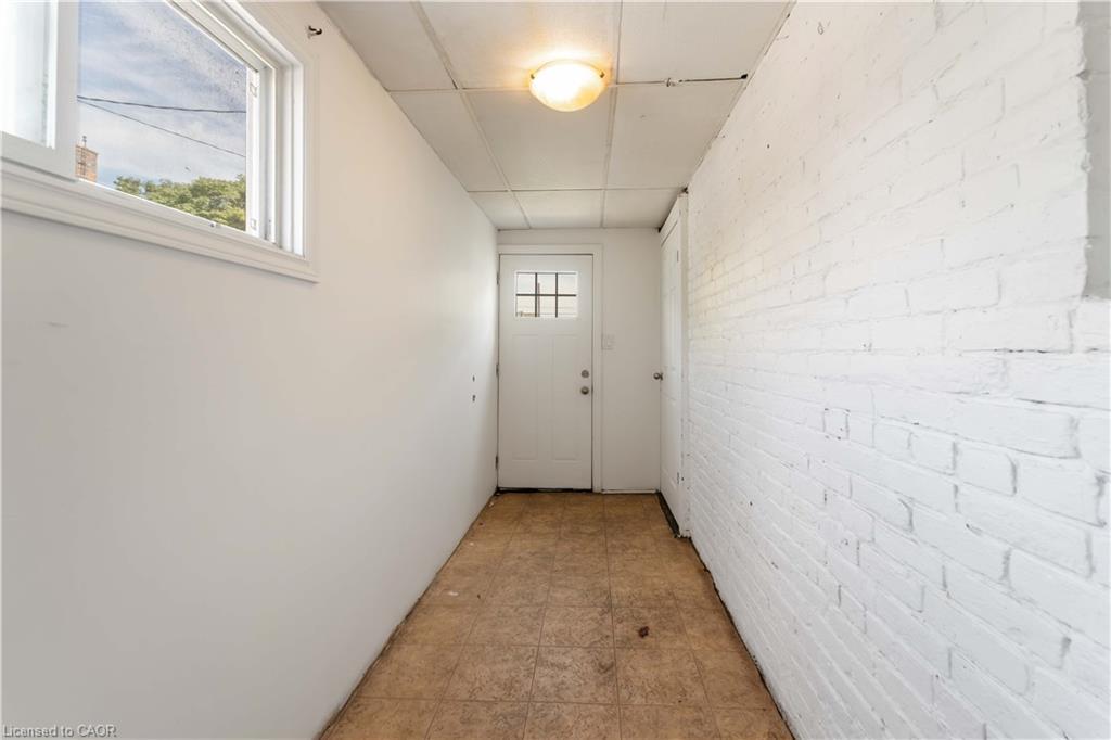 114 Ferguson Avenue N, Hamilton, ON - Indoor Photo Showing Other Room