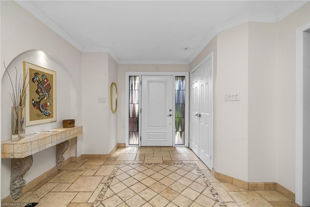 1574 Heritage Way, Oakville, ON - Indoor Photo Showing Other Room