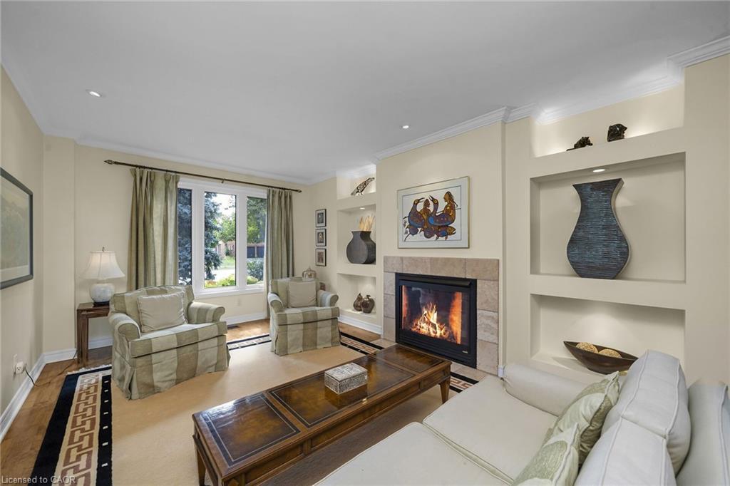 1574 Heritage Way, Oakville, ON - Indoor Photo Showing Living Room With Fireplace