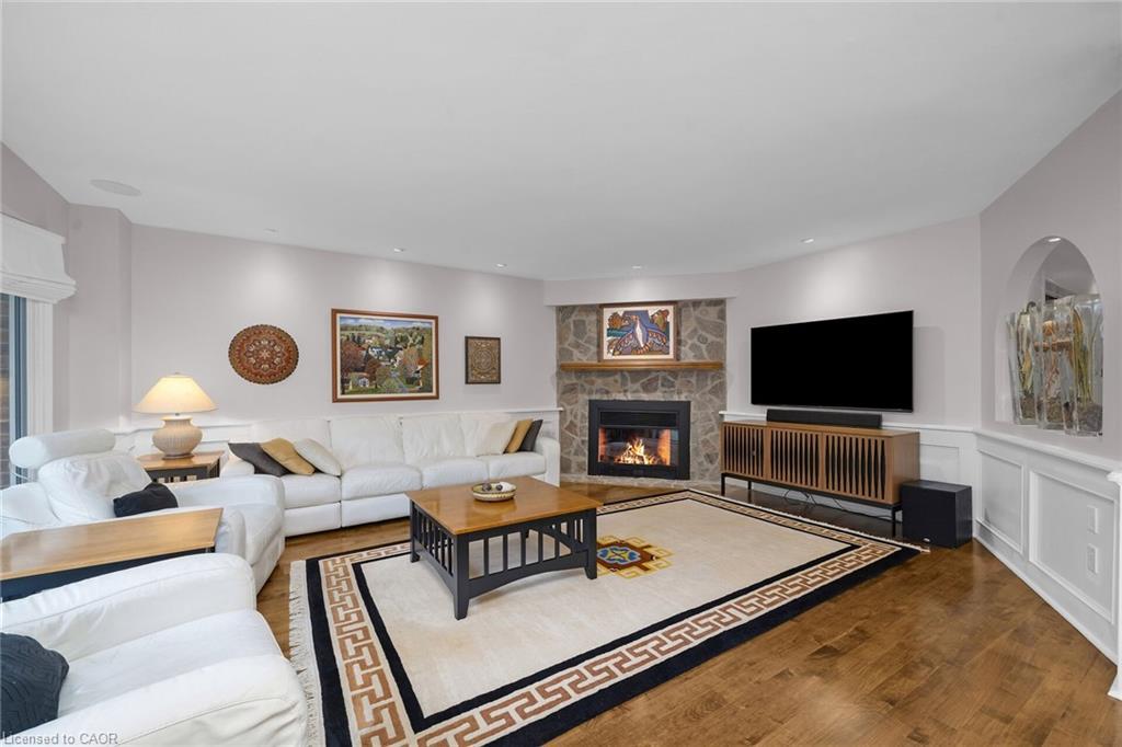 1574 Heritage Way, Oakville, ON - Indoor Photo Showing Living Room With Fireplace