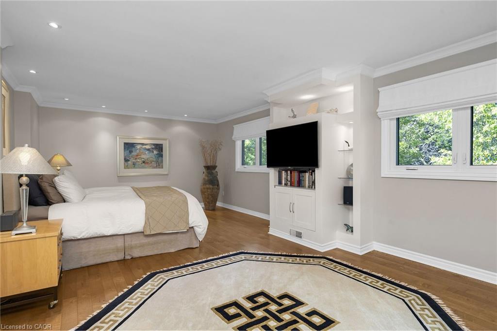 1574 Heritage Way, Oakville, ON - Indoor Photo Showing Bedroom
