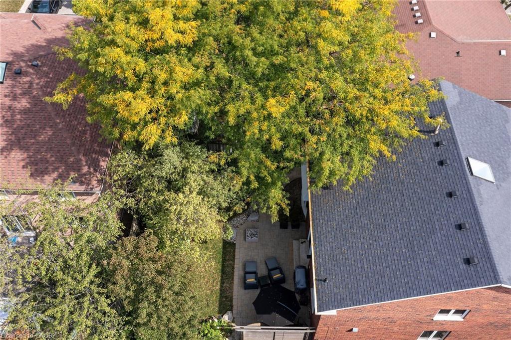 1574 Heritage Way, Oakville, ON - Outdoor