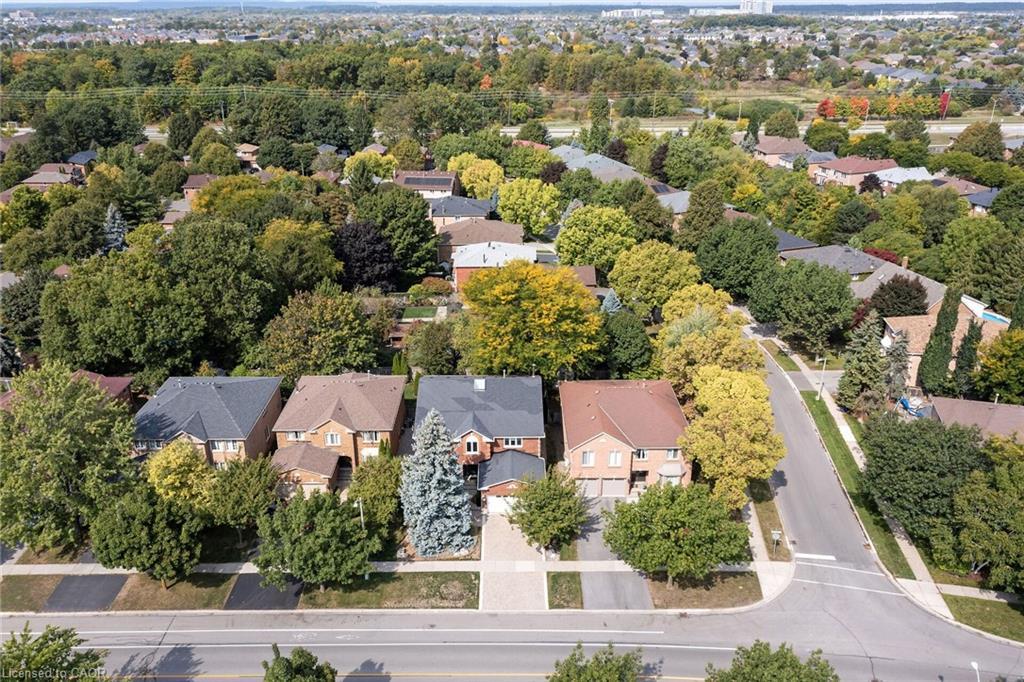 1574 Heritage Way, Oakville, ON - Outdoor With View