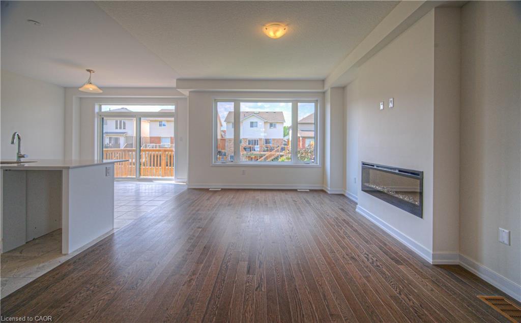100 Moss Drive Drive, Cambridge, ON - Indoor Photo Showing Living Room With Fireplace