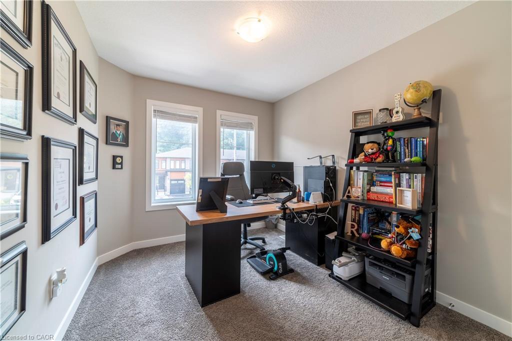 933 Robert Ferrie Drive, Kitchener, ON - Indoor Photo Showing Office