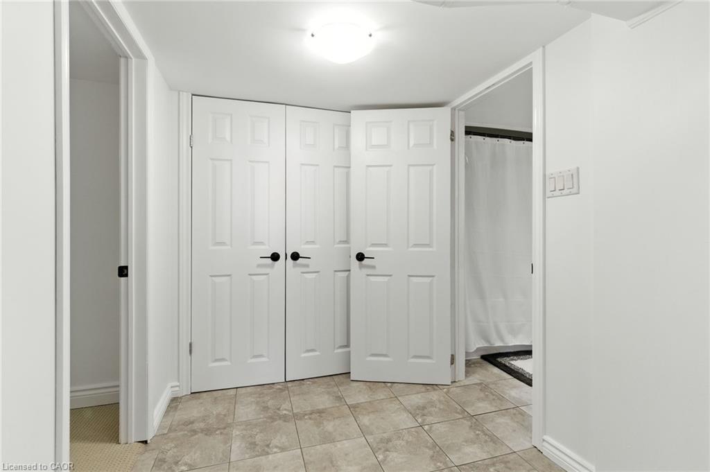 201 Fairfield Avenue, Hamilton, ON - Indoor Photo Showing Other Room