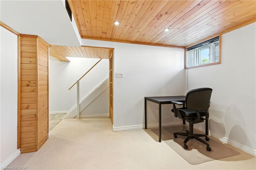 201 Fairfield Avenue, Hamilton, ON - Indoor Photo Showing Other Room