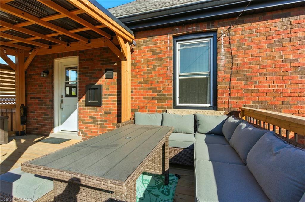 201 Fairfield Avenue, Hamilton, ON - Outdoor With Deck Patio Veranda With Exterior