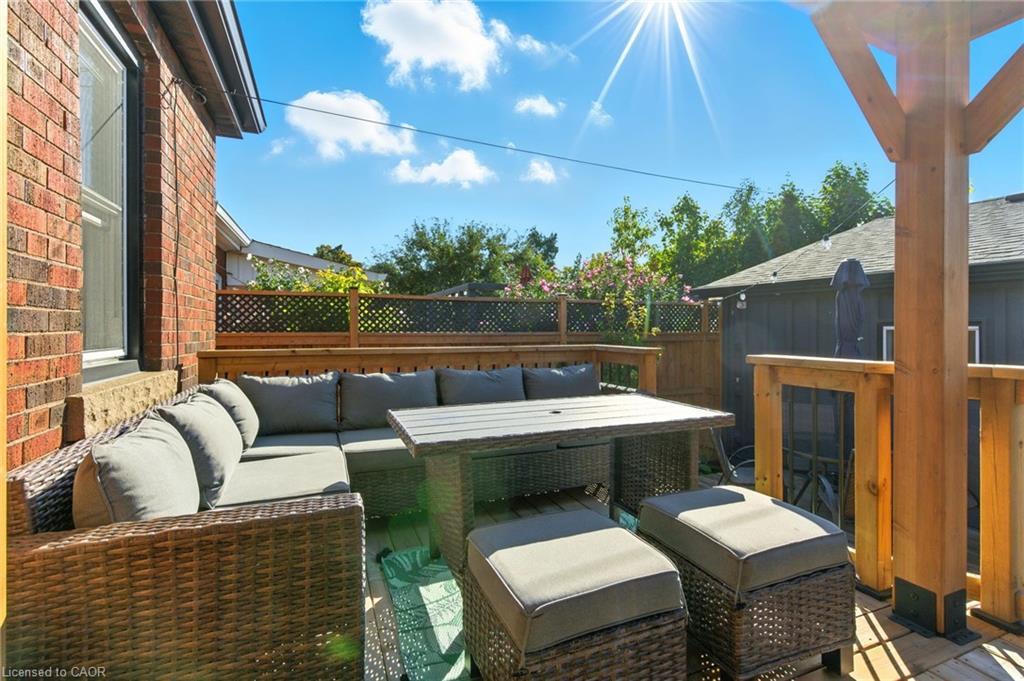 201 Fairfield Avenue, Hamilton, ON - Outdoor With Deck Patio Veranda With Exterior