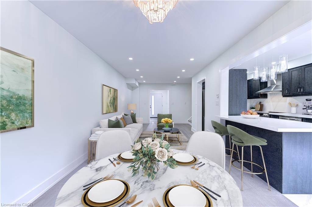 373 Ravineview Way, Oakville, ON - Indoor Photo Showing Dining Room