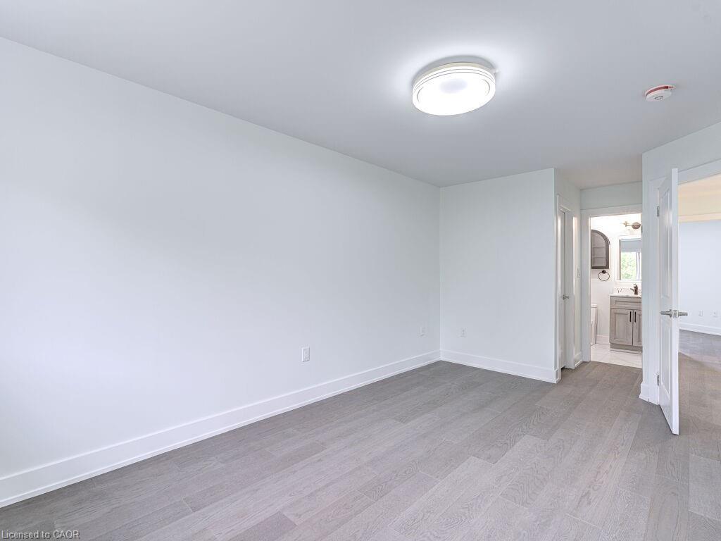 373 Ravineview Way, Oakville, ON - Indoor Photo Showing Other Room