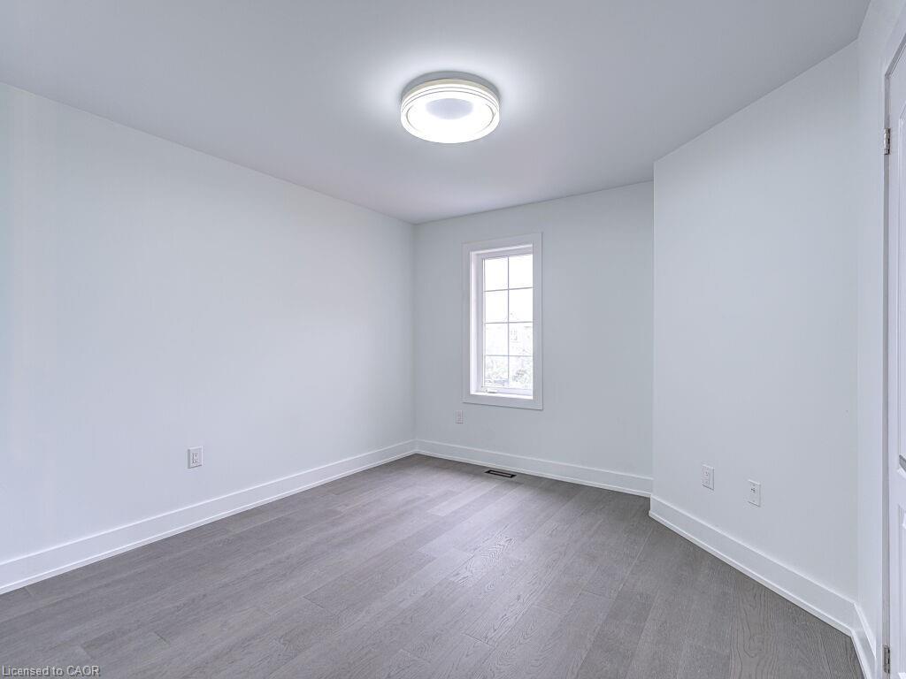 373 Ravineview Way, Oakville, ON - Indoor Photo Showing Other Room