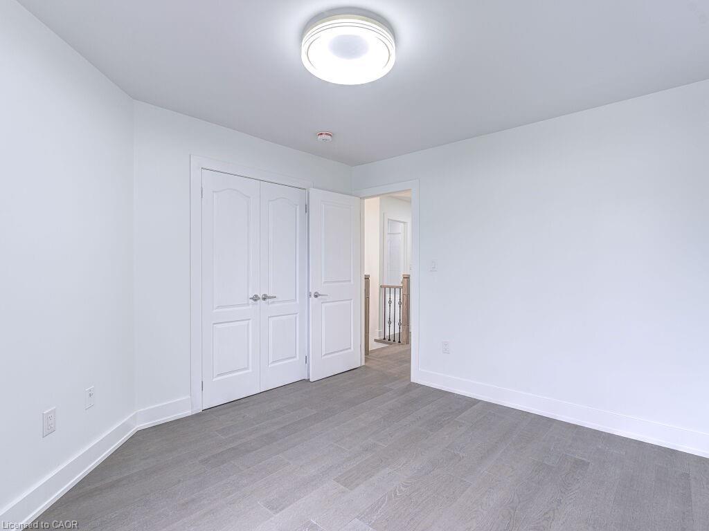 373 Ravineview Way, Oakville, ON - Indoor Photo Showing Other Room