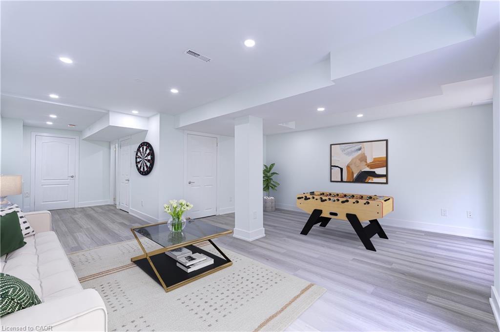 373 Ravineview Way, Oakville, ON - Indoor