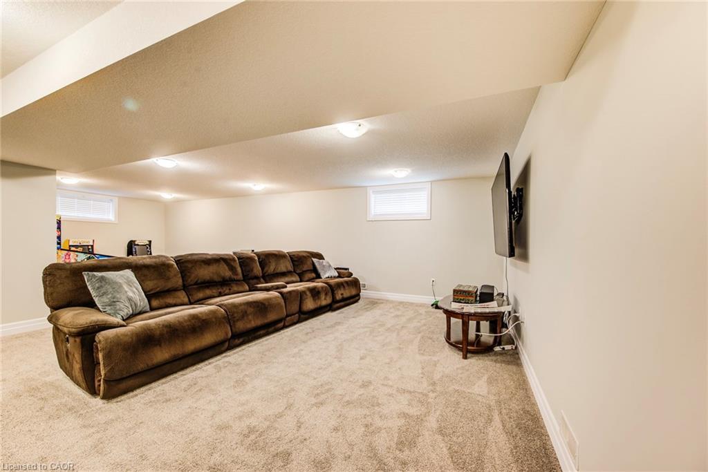 8-575 Albert Avenue N, Listowel, ON - Indoor Photo Showing Other Room