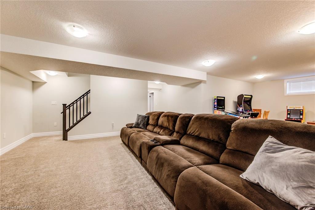 8-575 Albert Avenue N, Listowel, ON - Indoor