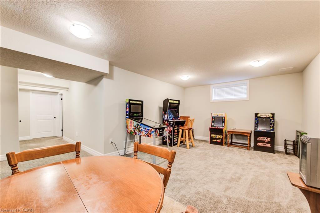 8-575 Albert Avenue N, Listowel, ON - Indoor