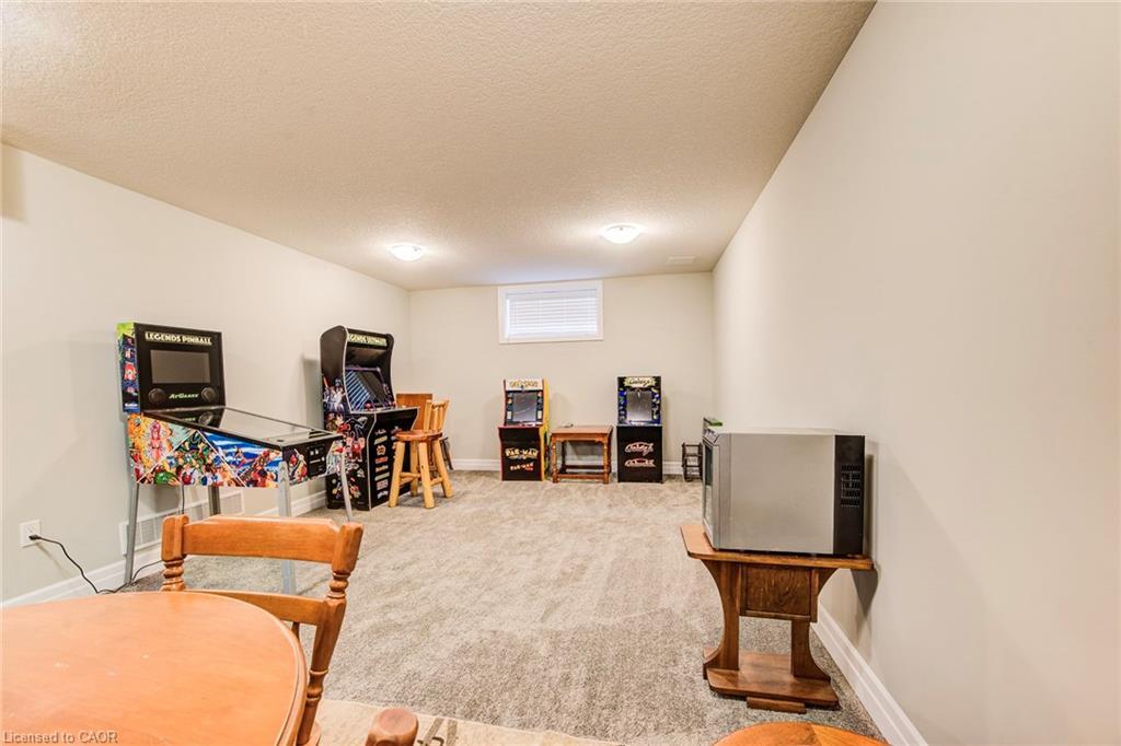 8-575 Albert Avenue N, Listowel, ON - Indoor