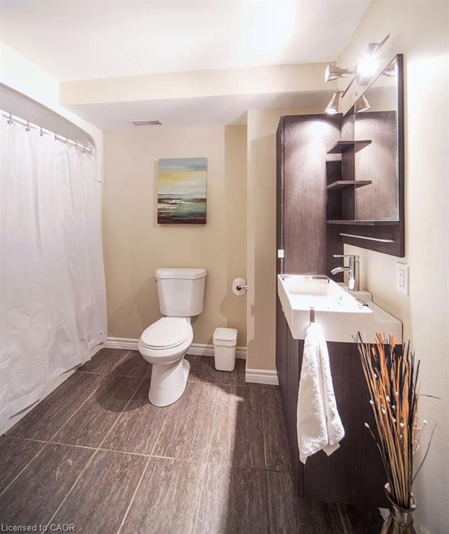 B-190 Rymal Road W, Hamilton, ON - Indoor Photo Showing Bathroom