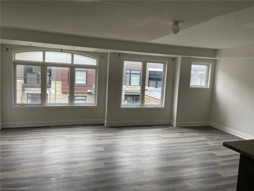 44-200 Veterans Drive, Brampton, ON - Indoor Photo Showing Other Room