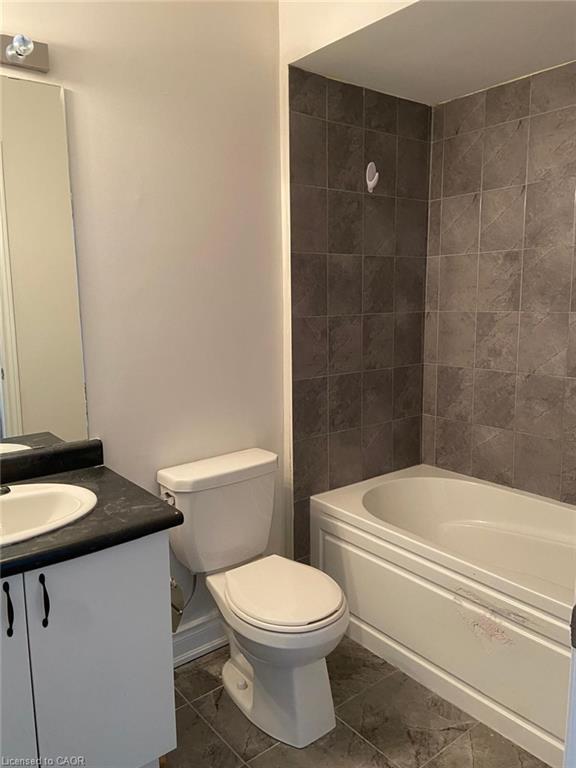 44-200 Veterans Drive, Brampton, ON - Indoor Photo Showing Bathroom