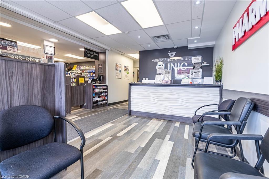 10 Main Street, Mississauga, ON