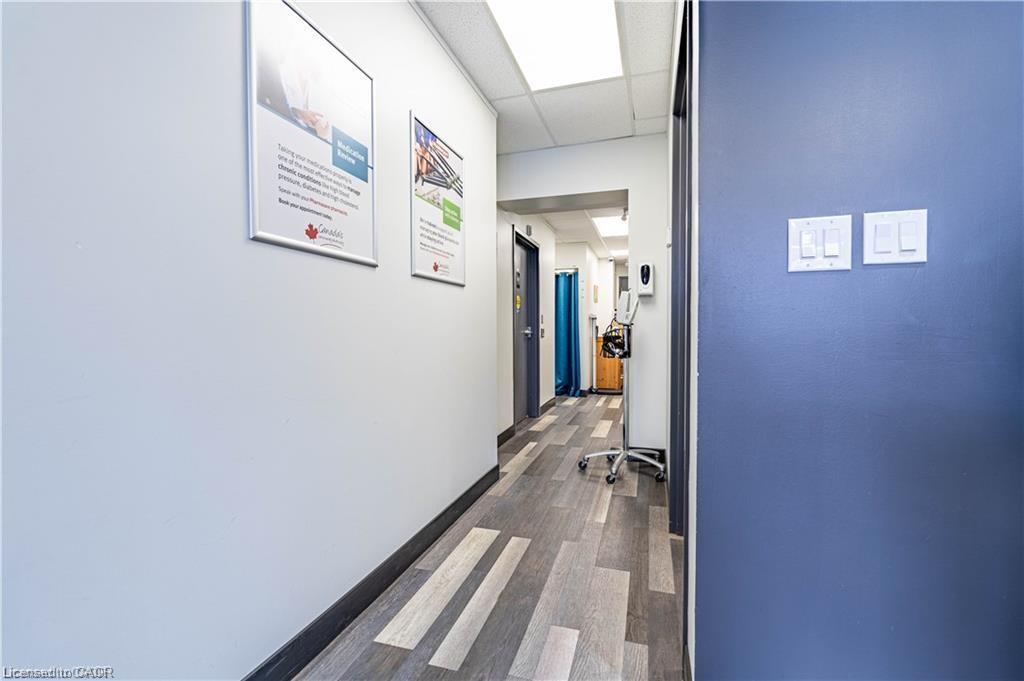 10 Main Street, Mississauga, ON