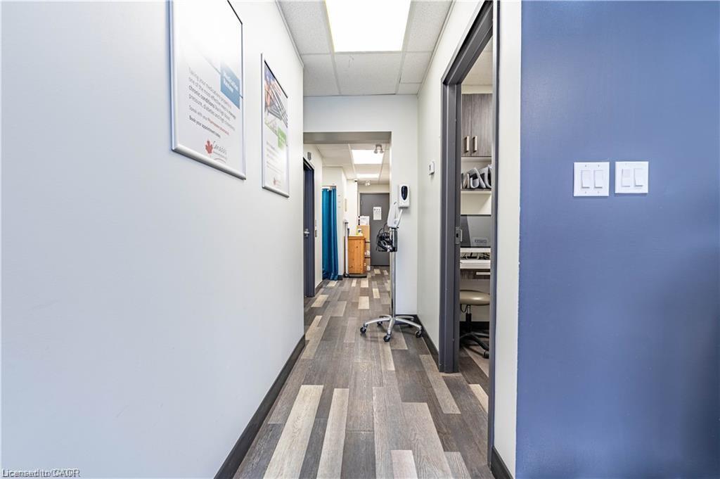 10 Main Street, Mississauga, ON