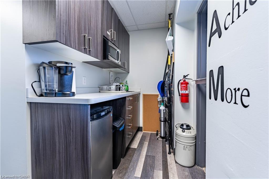 10 Main Street, Mississauga, ON