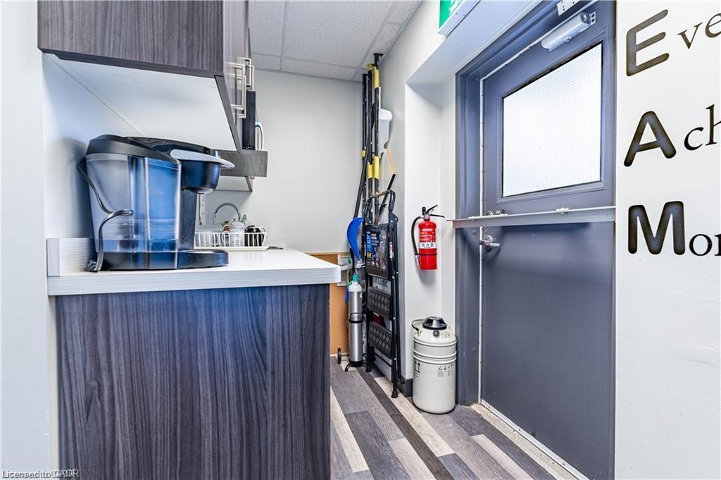 10 Main Street, Mississauga, ON