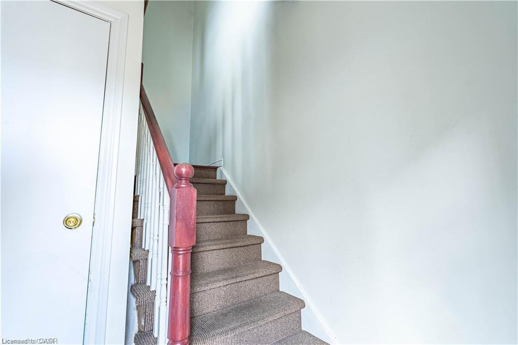 10 Main Street, Mississauga, ON