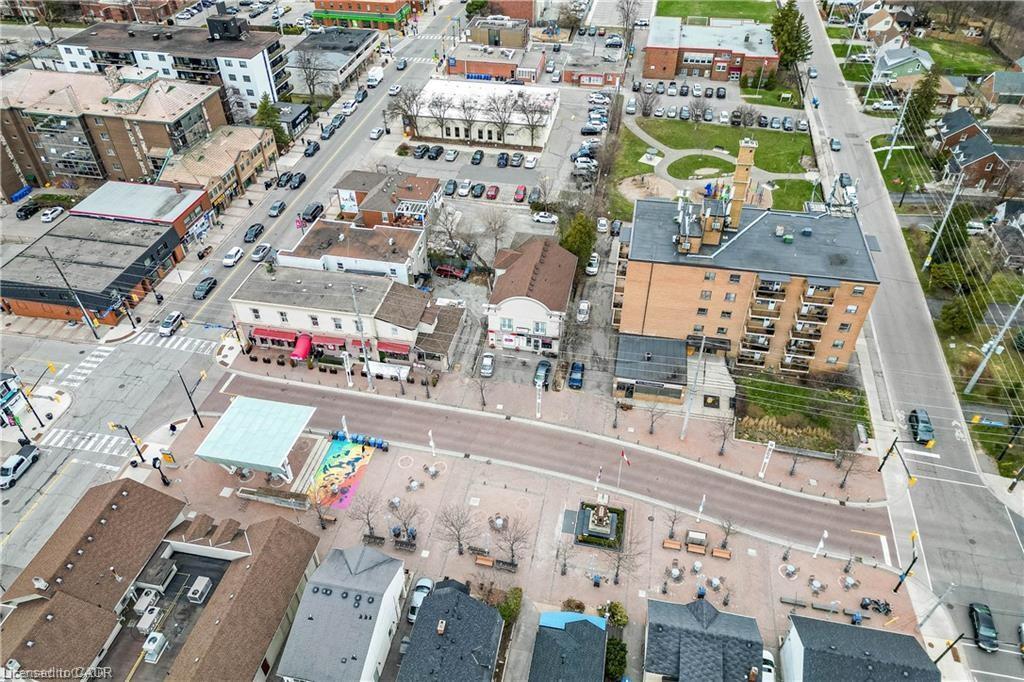 10 Main Street, Mississauga, ON