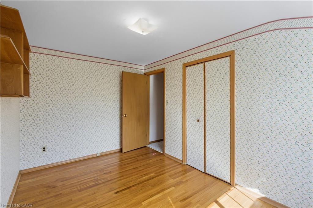 33 Goldfinch Road, Hamilton, ON - Indoor Photo Showing Other Room