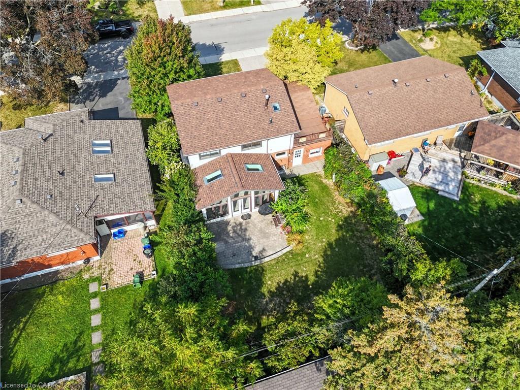 33 Goldfinch Road, Hamilton, ON - Outdoor