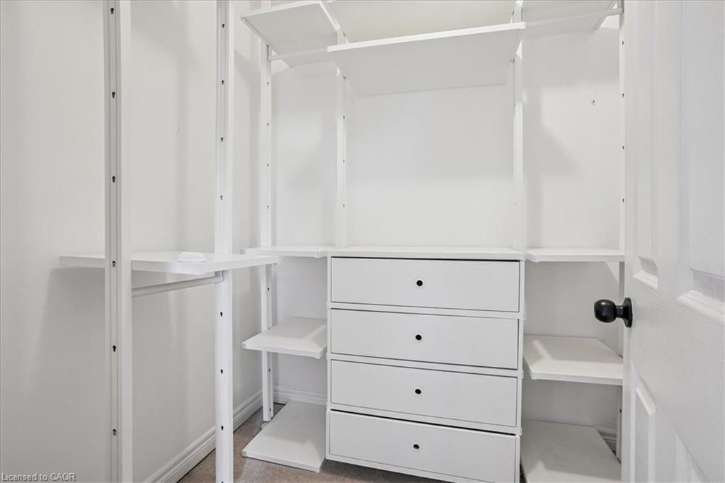 3-5200 Dorchester Road, Niagara Falls, ON - Indoor