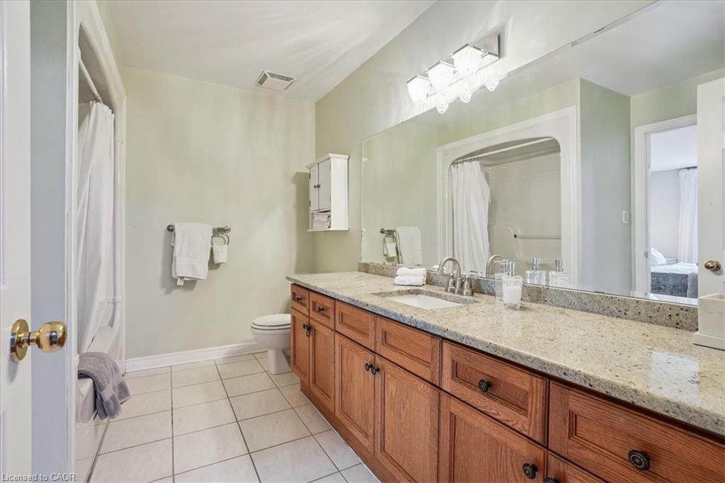 3-5200 Dorchester Road, Niagara Falls, ON - Indoor Photo Showing Bathroom