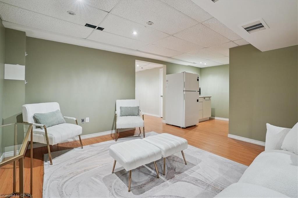 3-5200 Dorchester Road, Niagara Falls, ON - Indoor