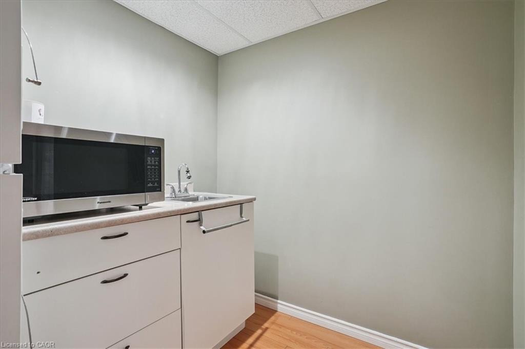 3-5200 Dorchester Road, Niagara Falls, ON - Indoor Photo Showing Other Room