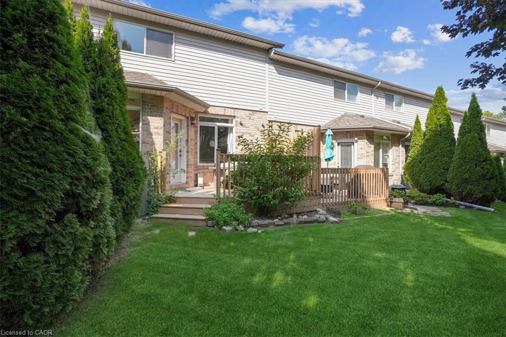 3-5200 Dorchester Road, Niagara Falls, ON - Outdoor
