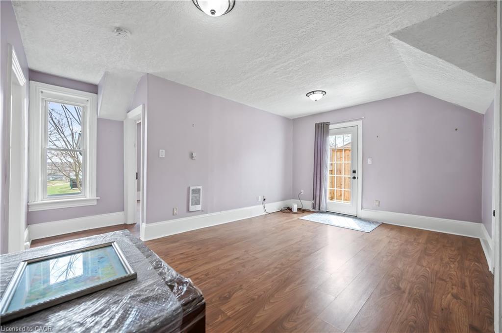 26 James Street, Cambridge, ON