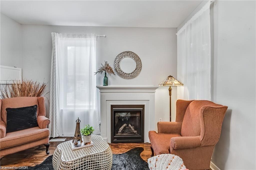 118 Queen Street S, Hamilton, ON - Indoor Photo Showing Living Room With Fireplace