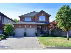 12 Degrow Crescent Binbrook, ON L0R 1C0