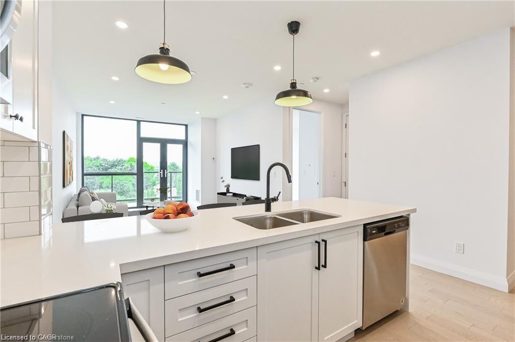 507-101 Locke Street S, Hamilton, ON - Indoor Photo Showing Kitchen With Double Sink With Upgraded Kitchen