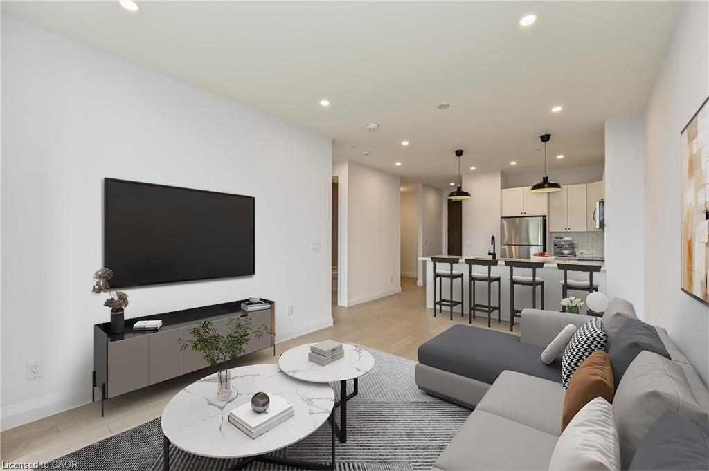 507-101 Locke Street S, Hamilton, ON - Indoor Photo Showing Living Room