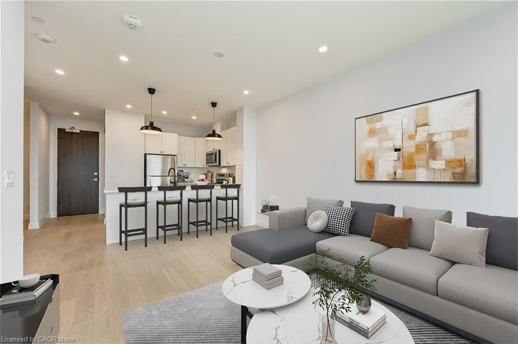 507-101 Locke Street S, Hamilton, ON - Indoor Photo Showing Living Room