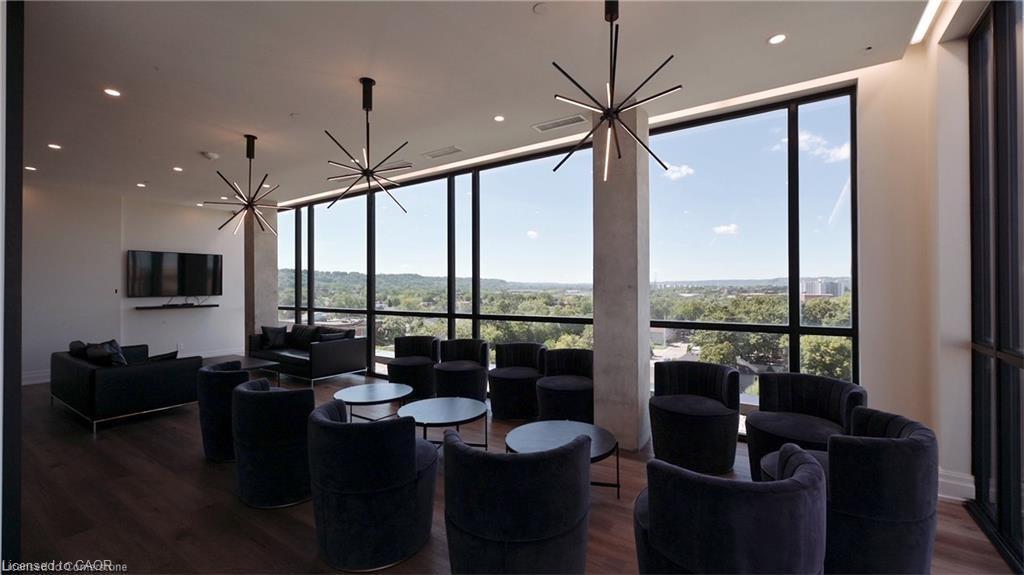 507-101 Locke Street S, Hamilton, ON - Indoor