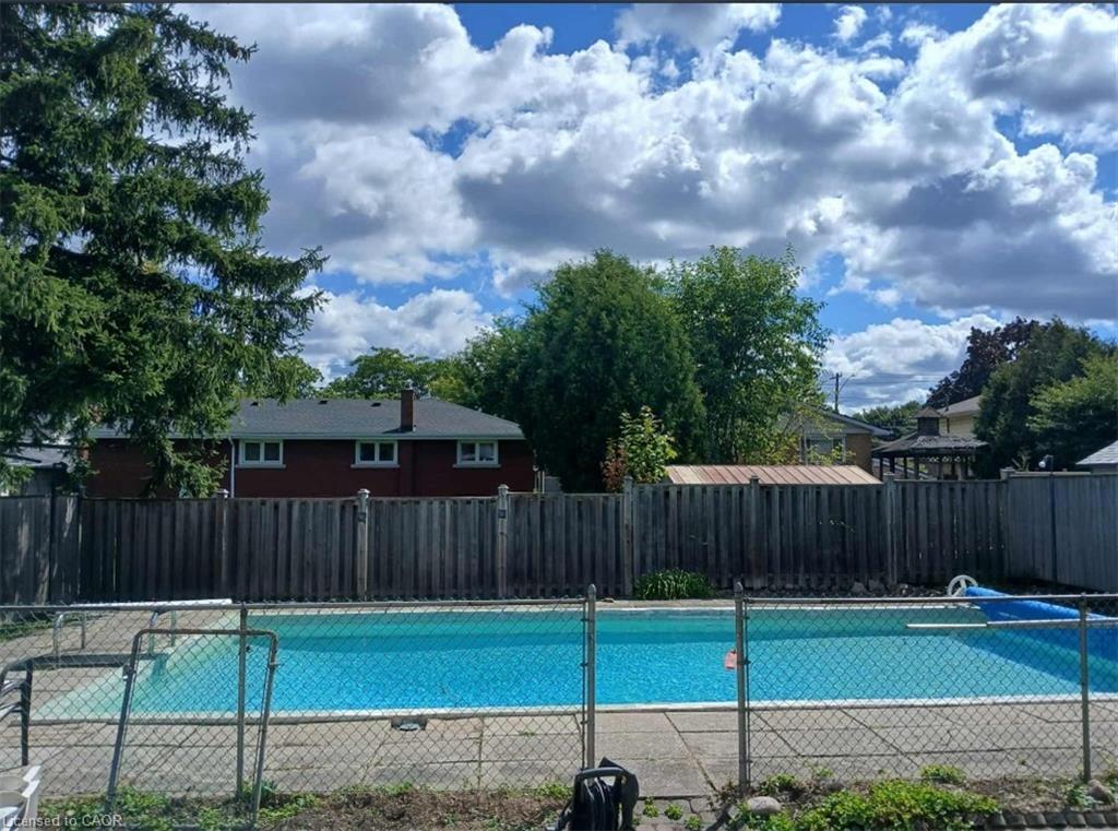 164 Laurier Avenue, Hamilton, ON - Outdoor With In Ground Pool With Backyard