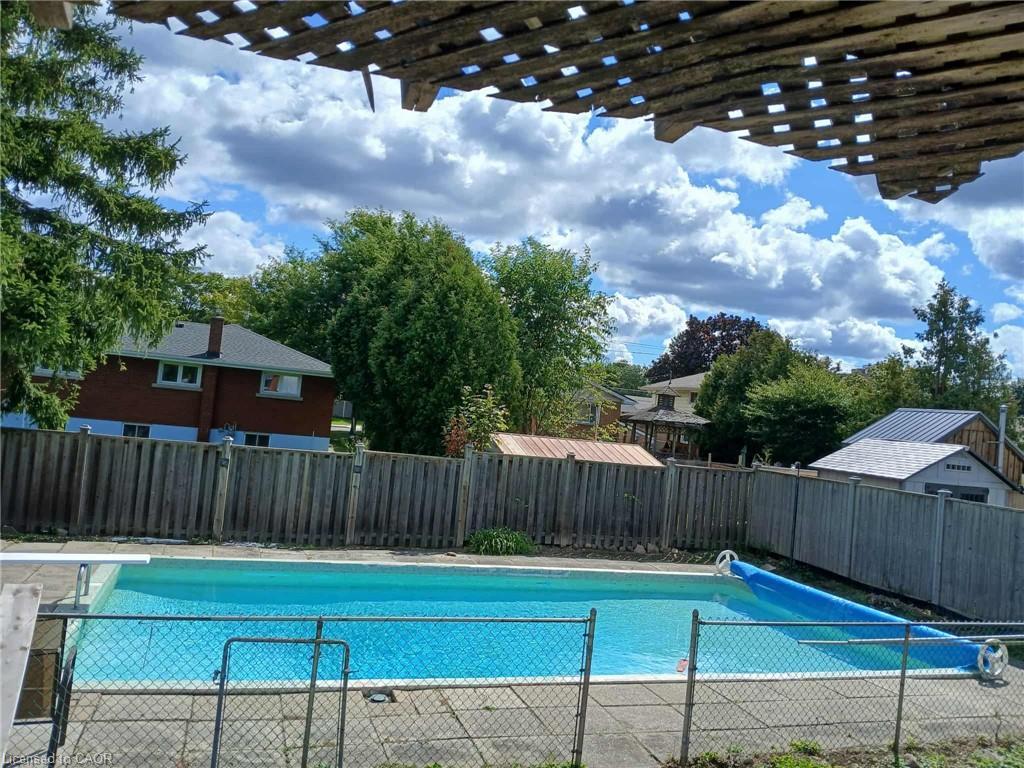 164 Laurier Avenue, Hamilton, ON - Outdoor With In Ground Pool With Backyard